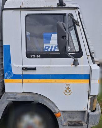 Cabina iveco gammazeta 79.14 / 109.14