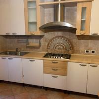 Cucina bianca completa