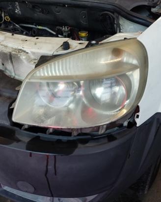 Proiettore sinistro FIAT DOBLO del 2008