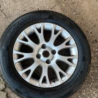 Cerchio in lega 15 - Attacco 4 fori