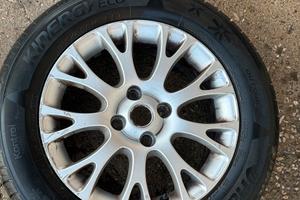 Cerchio in lega 15 - Attacco 4 fori