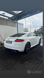 Audi TT s tronic