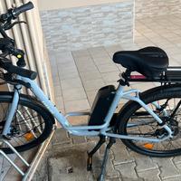 Bici elettrica  (GARANZIA Decathlon 1anno)