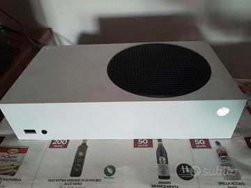 Console Xbox Series S bianca 512GB SSD + joypad