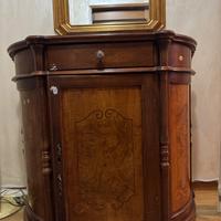 Mobile d’Ingresso Antico