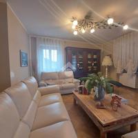 CASA SEMINDIPENDENTE A PISCINA