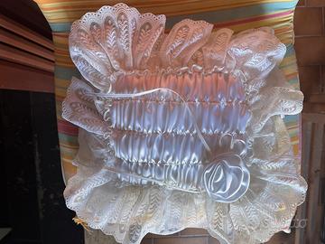 Cuscinetto in raso portafedi bianco