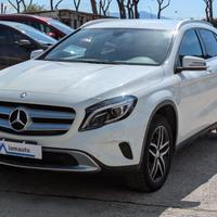 MERCEDES-BENZ GLA 200 1.6cc 156cv NAVIGATORE CAM