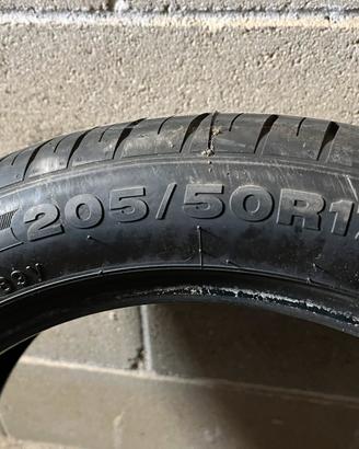 Gomne estive 205/50 R17 nuove