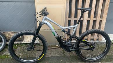 Ebike-Specialized turbo levo XL