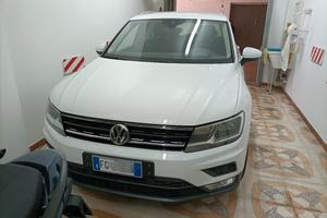 Volkswagen Tiguan 2.0 TDI  DSG