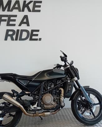 HUSQVARNA SVARTPILEN 701 - 2020