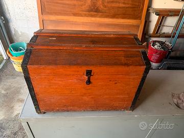 Baule scrigno cassa forziere antico 60x37x43