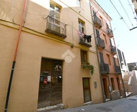 3 LOCALI A CAGLIARI