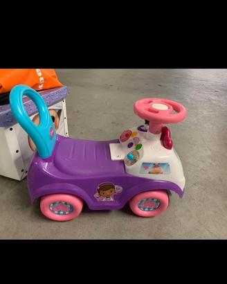 Macchina cavalcabile dottoressa peluche