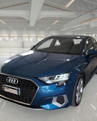 AUDI A3 SPORTBACK 35 TDI S TRONIC BUSINESS ADVANCE