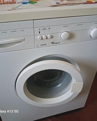 Machine a laver. Frigo.  Tv. Four.Cuisiniere.La pi