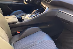 Peugeot 3008 Allure 1.5 Diesel Anno 2021