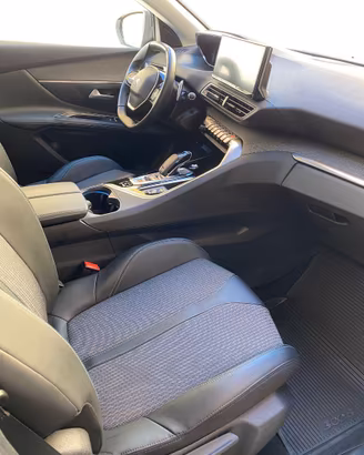 Peugeot 3008 Allure 1.5 Diesel Anno 2021