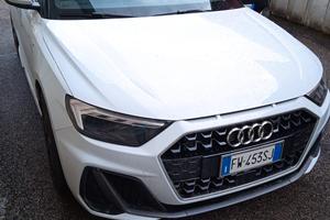  Audi A1 Sportback TFSI tronic S Line  anno 2019 