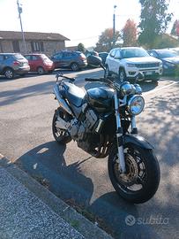 honda hornet 900 2005