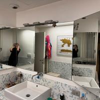Specchio bagno particolare