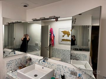 Specchio bagno particolare