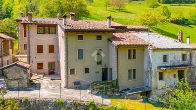 CASA DI CORTE A SELVA DI PROGNO