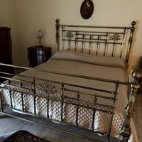 Letto in ottone