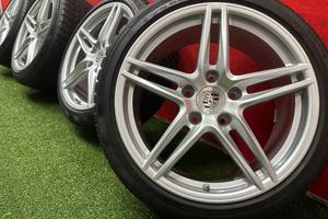 Cerchi Porsche 991 Gomme 235 40 19 - 295 35 19