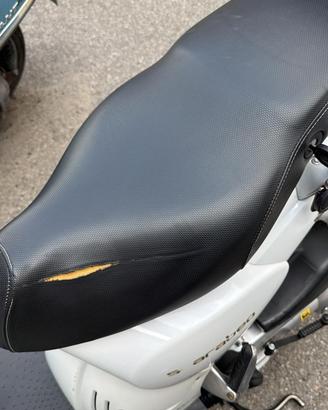 Sella lunga Aprilia Scarabeo