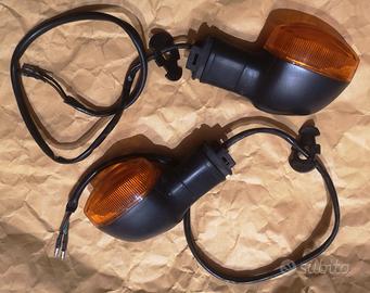 Yamaha xj6 frecce anteriori e posteriori originali