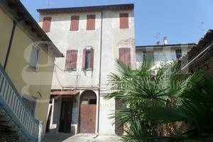 Appartamento Cento [Cod. rif V0028VRG]