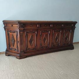 Grande credenza / buffet in legno massello