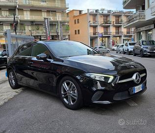 MERCEDES A 180 d Automatic Sport UNIPRO