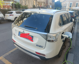 Mitsubishi Outlander diamond phev