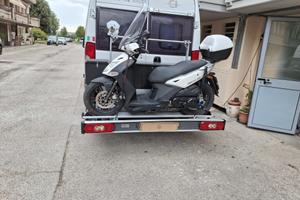 Portamoto per camper e scooter Kymco 125