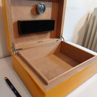 Porta sigari in legno Cohiba con igrometro
