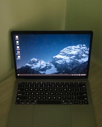 MacBook Pro (13 pollici, Linux)