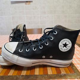 Converse in pelle Nere. usate pochissimo. 
