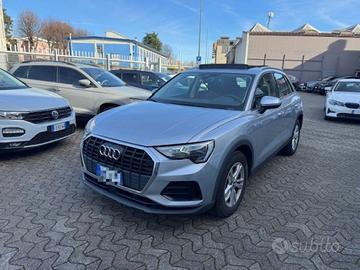 AUDI Q3 2.0 TDI 150 CV S tronic Business TETTO P