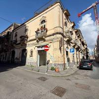 Bottega 70 mq (Via G. Simili - Viale Libertà)