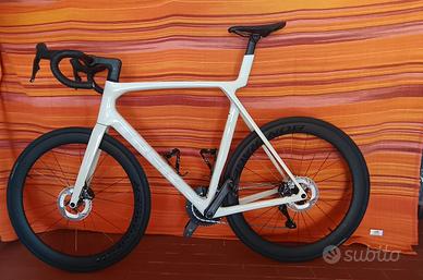  Trek Madone SL  7 gen 8 bianco taglia xl nuova 