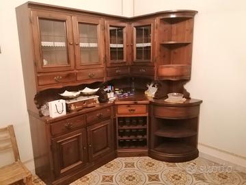 credenza componibile con possibilità di tavolo 