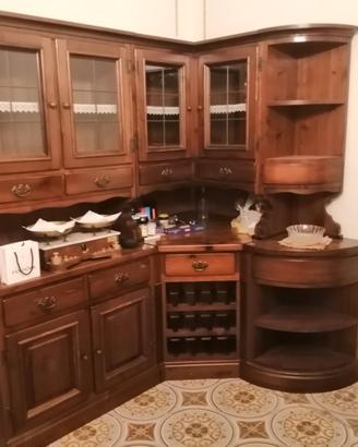 credenza componibile con possibilità di tavolo 