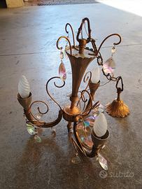 Lampadario vintage con gocce di cristallo 
