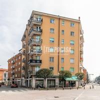 2 LOCALI PERSONALIZZABILE