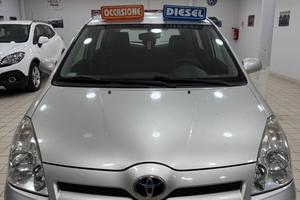 Toyota Corolla Verso 2.2 136cv