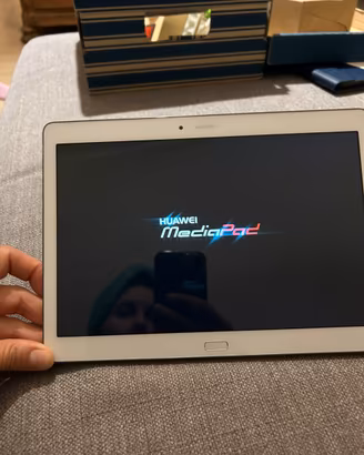 Huawei MediaPad M2 10" LTE + Custodia con Tastiera