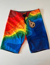 Costume bastard nuovo con etichetta